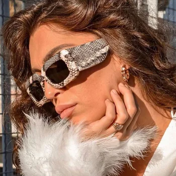 קלאסי רטרו מלבן משקפי שמש נשים קטנות מסגרת מרובעת משקפי שמש גברת עור נחש קווי בציר משקפי UV400 Oculos דה סול