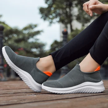חיצונית סופר אור גברים נעלי אופנה לנשימה ריצה נעלי ספורט באיכות Slip-on לשני המינים נעלי ספורט 2023 מכירה חמה