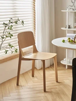 עץ הלב כסא עץ מלא בחזרה שרפרף יחיד משפחה חדר שינה סלון המחקר עץ לבן פשוט אלון האוכל כיסא יחיד.